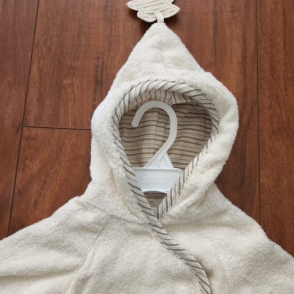 BABIES R US HOODED BATHROBE BEAR ON FRONT SNAP BUTTON CLOSURE SZ 0-9 Month's - Picture 3 of 5